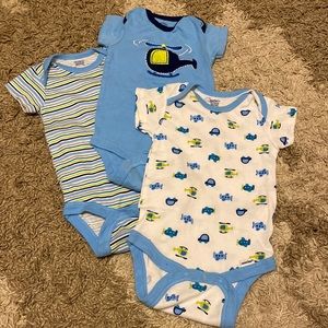 Short sleeved onsies trio- size 3-9 months. $12